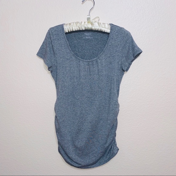 Motherhood Maternity Tops - MOTHERHOOD Maternity T-shirt.